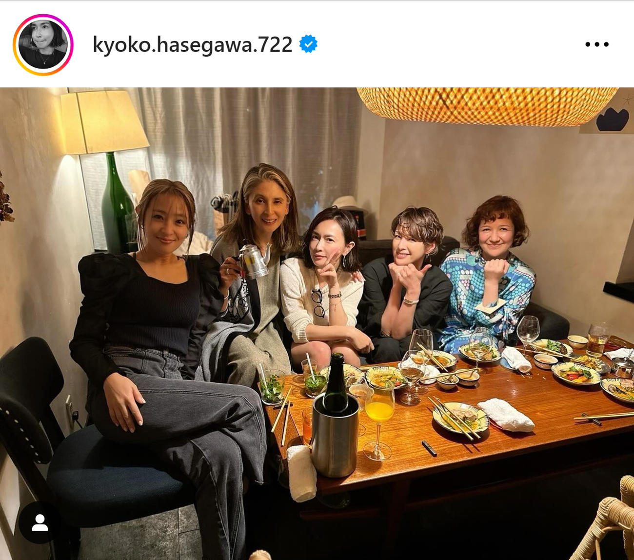 大沢あかね（左端）、吉瀬美智子（右から2人目）ら（長谷川京子のインスタグラムから）
