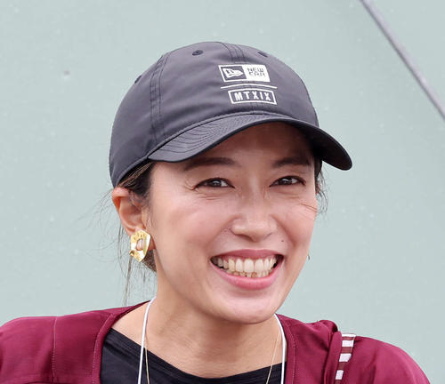 里田まい、仲良しのお笑いタレントとNYで再会を報告「話し足りないよ」