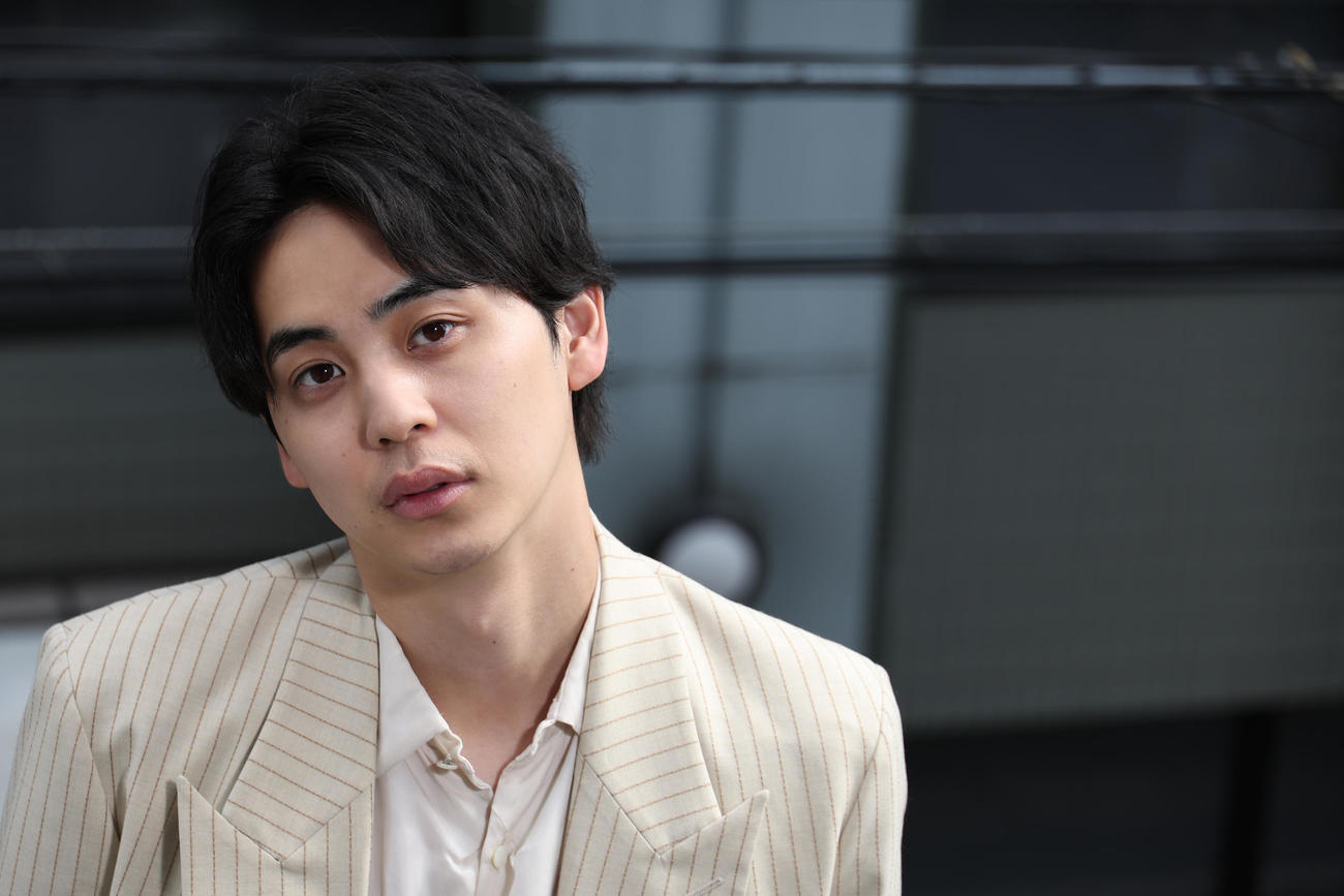 初単独主演映画について語った鈴木志遠（撮影・中島郁夫）
