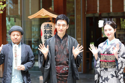 草なぎ剛は「ユーモアにあふれた優しいお父さん」清原果耶が初共演語る