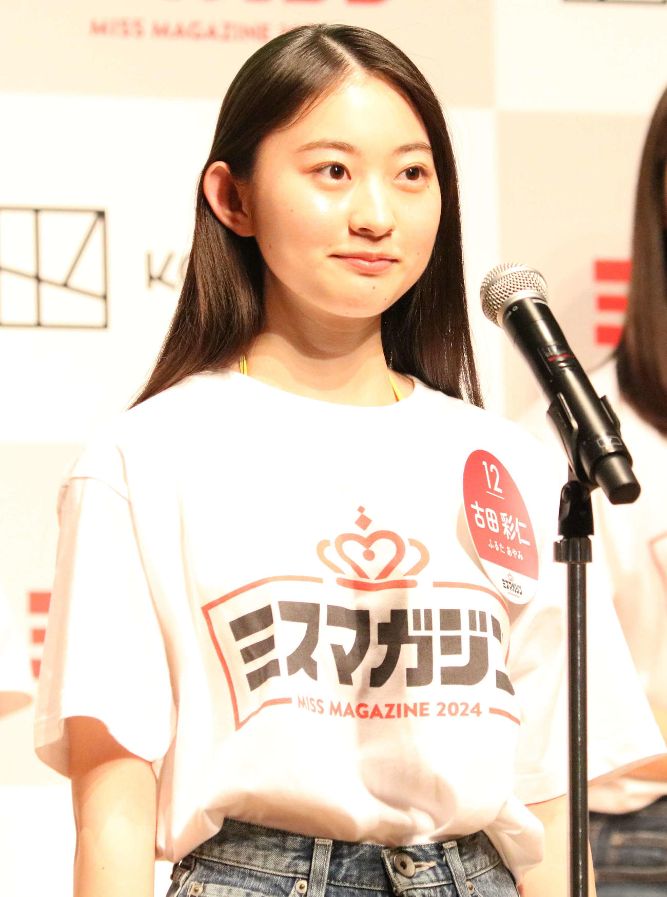 「ミスマガジン2024ベスト16お披露目イベント」に登壇した古田彩仁（撮影・水谷京裕）
