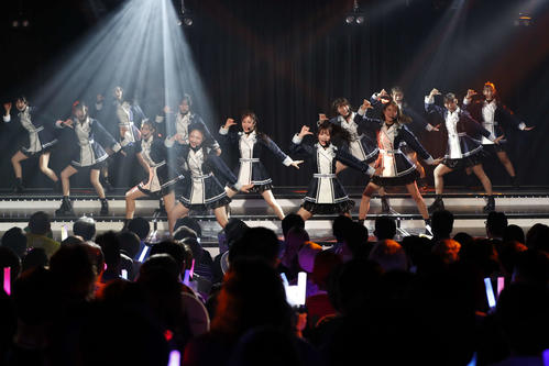 NMB48が10年半ぶりオリジナル新公演、OG山本彩ら提供曲も熱唱