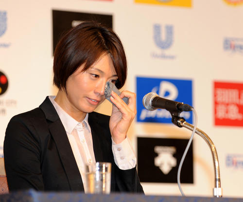 浅尾美和、キダ・タローさんCMソング「カニ道楽も、出前一丁も、有馬兵衛の向陽閣も知ってる」
