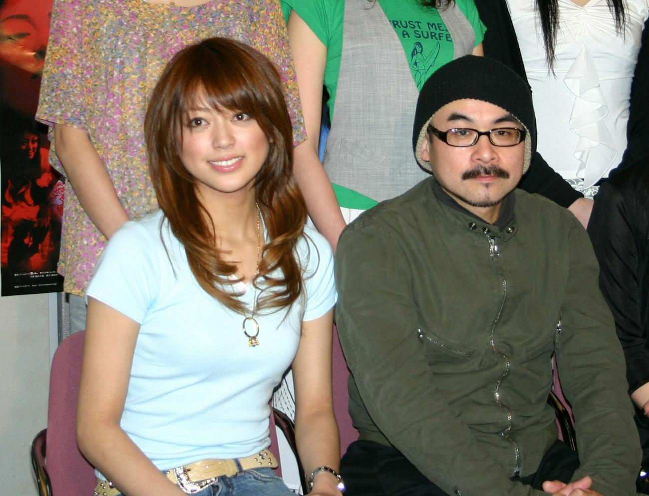 「富江　BEGINNING」の舞台あいさつに出席した松本莉緒、及川中監督