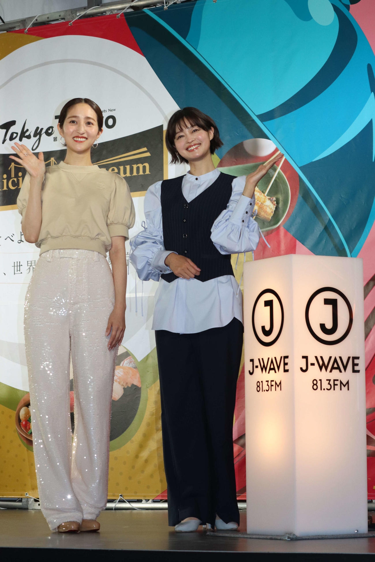 J－WAVE「ENEOS FOR OUR EARTH－ONE BY ONE－」公開収録を行った堀田茜（左）と小林涼子（撮影・加藤理沙）
