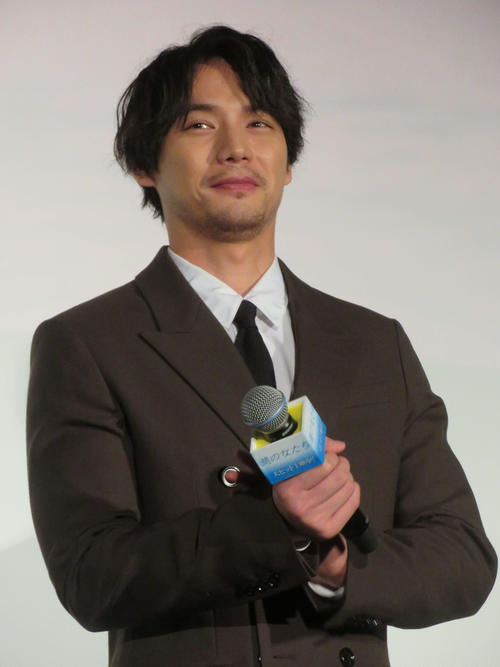 福士蒼汰「複雑な心中が入り交じる30代」浅野忠信「福士君痛めつけられる」出演理由に笑い