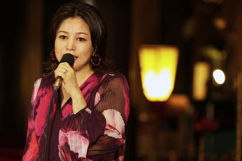夏川りみ「神聖な場所で歌えるのが楽しみ」高野山東京別院で25周年記念ファンクラブコンサート