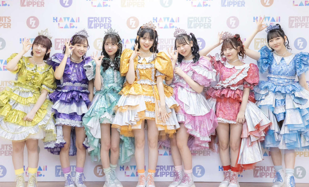 初武道館公演の最終日前に取材に応じたFRUITS ZIPPER