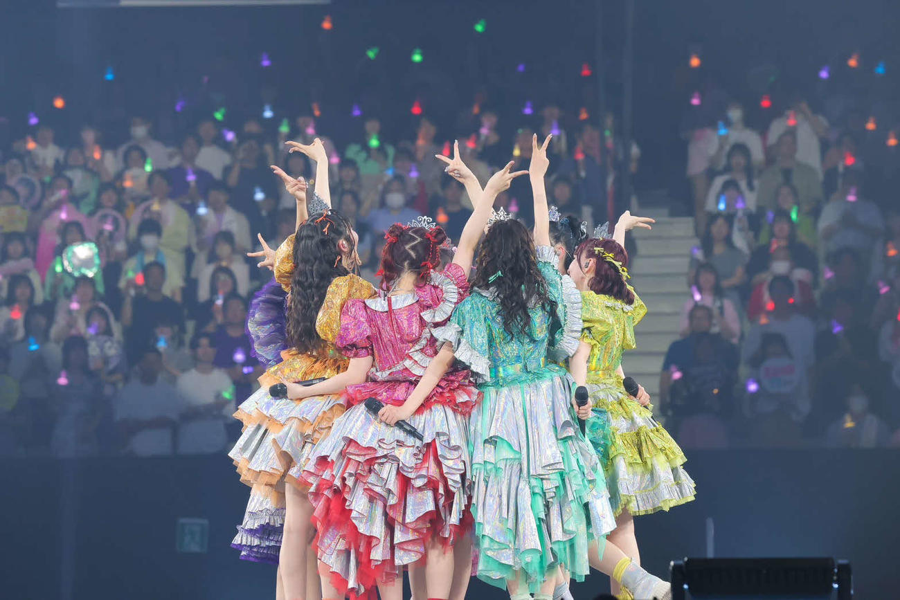 初の日本武道館公演を行ったFRUITS ZIPPER