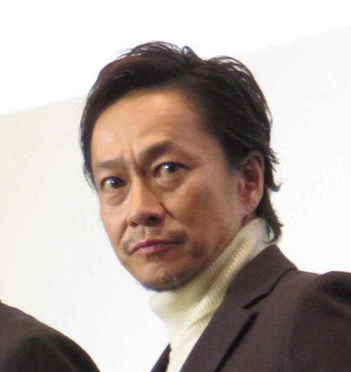 伝説的ロックバンド元メンバー　一部観客のあり得ない行動に激怒「にどとくるな」