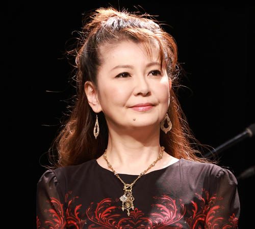 56歳レジェンドアイドルの近影が相変わらずのかわいさ「笑顔最高」「変わらぬ美貌素晴らしい」