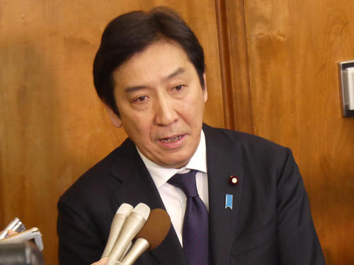 52歳フリーアナと62歳婚の菅原一秀元経産相とは…安倍内閣で初入閣直後に事実上の更迭→辞職