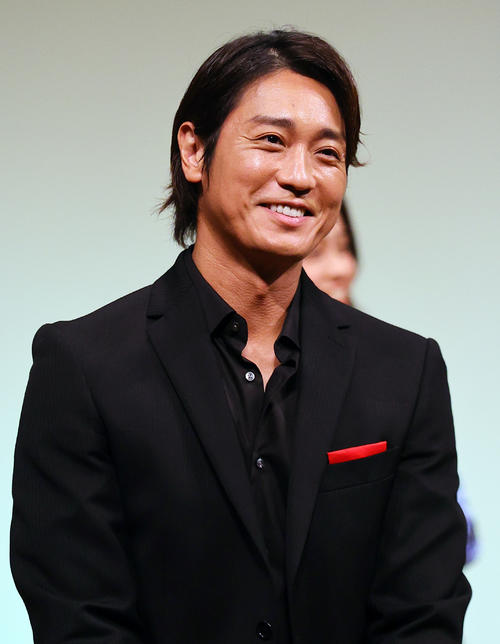 永井大、父に抱かれた赤ちゃんのころ＆父になり我が子抱える２枚の親子ショット公開