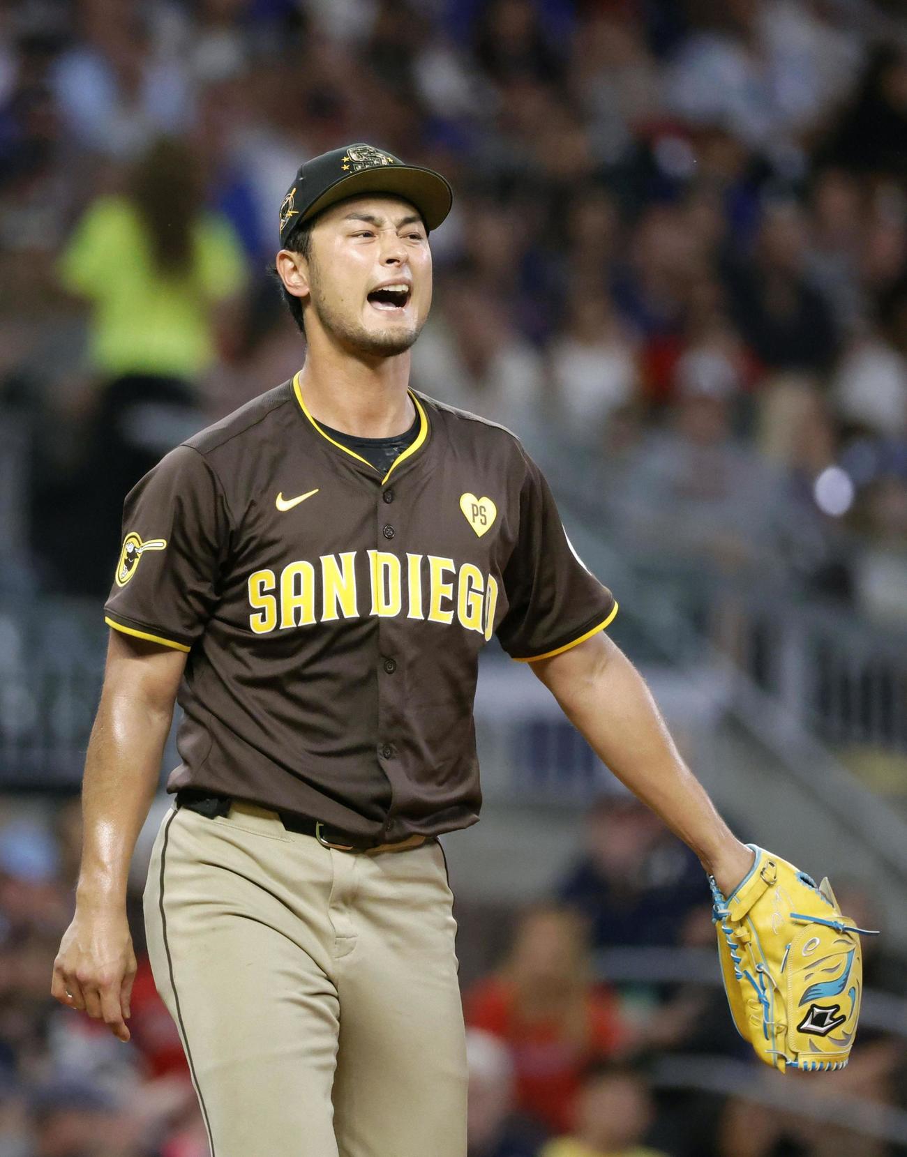 米大リーグのブレーブス戦で今季4勝目を挙げ、日米通算200勝を達成したパドレスのダルビッシュ有＝19日、アトランタ（共同）