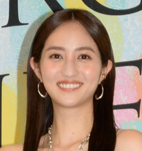 結婚発表した堀田茜「イッテQ！」で共演の出川哲朗とオフショット