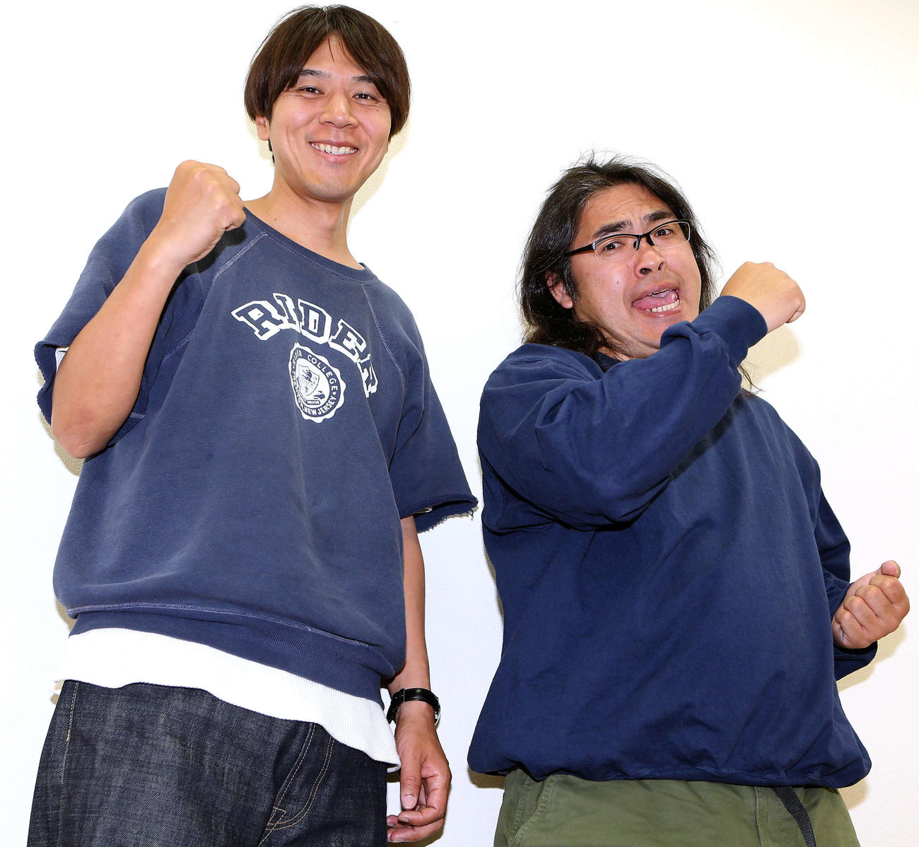 ロッチのコカドケンタロウ（左）と中岡創一（2023年5月撮影）