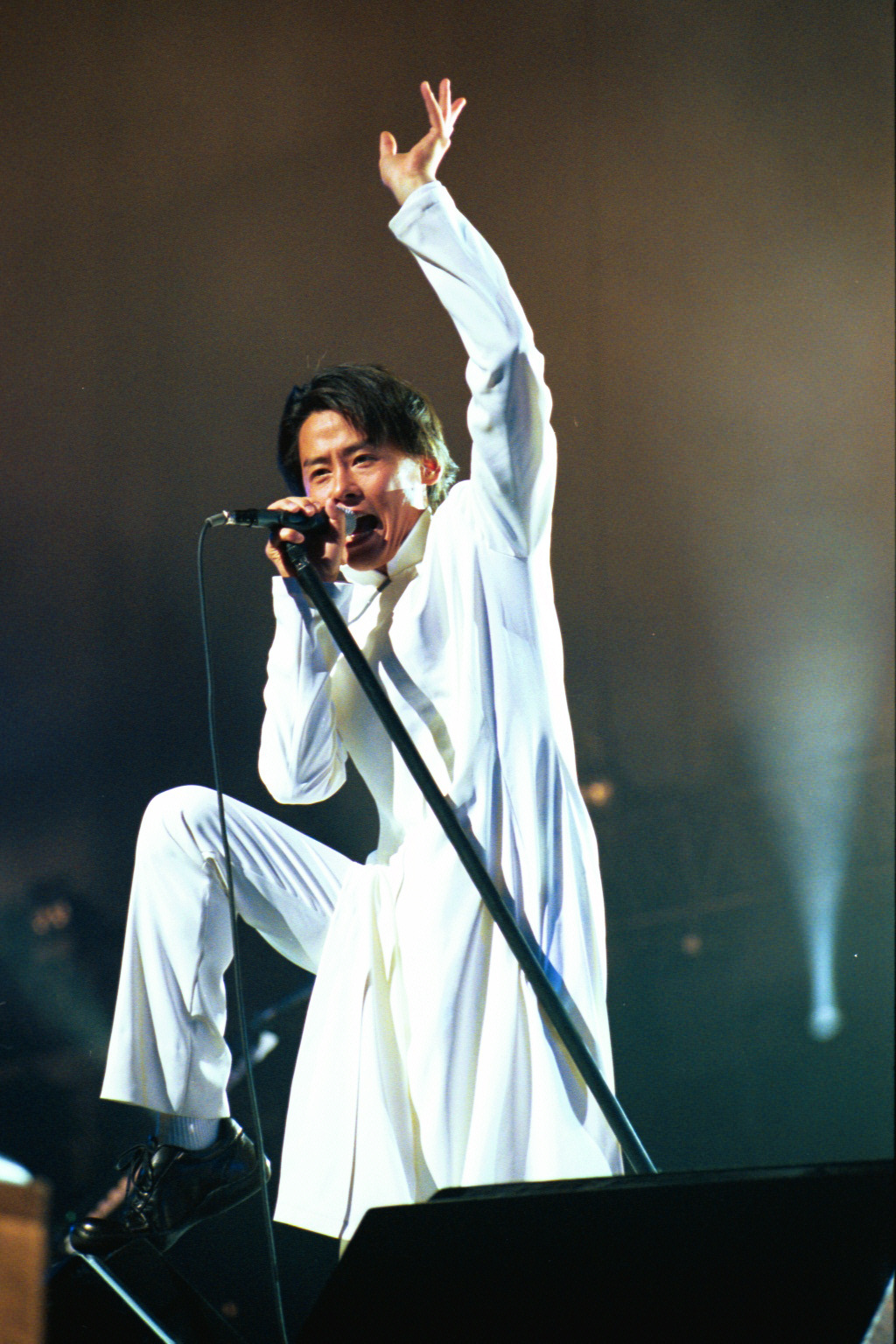 河村隆一（2000年撮影）