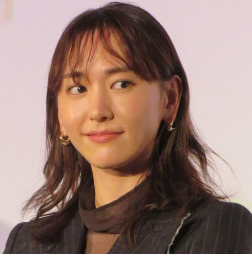 新垣結衣の公式Ｘ、夫・星野源の不倫疑惑情報に「火のないところに煙が」