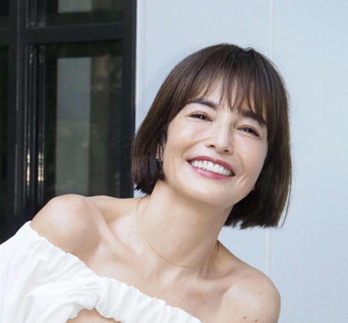 梨花「いやんなっちゃう」51歳誕生日を報告「あれ、年上だった？」フォロワー驚き
