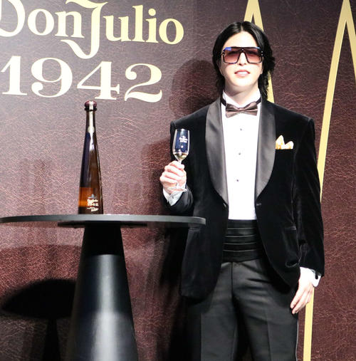ROLAND「本気で飲んだらフランスのブドウ畑絶滅させる」酒の強さをアピール