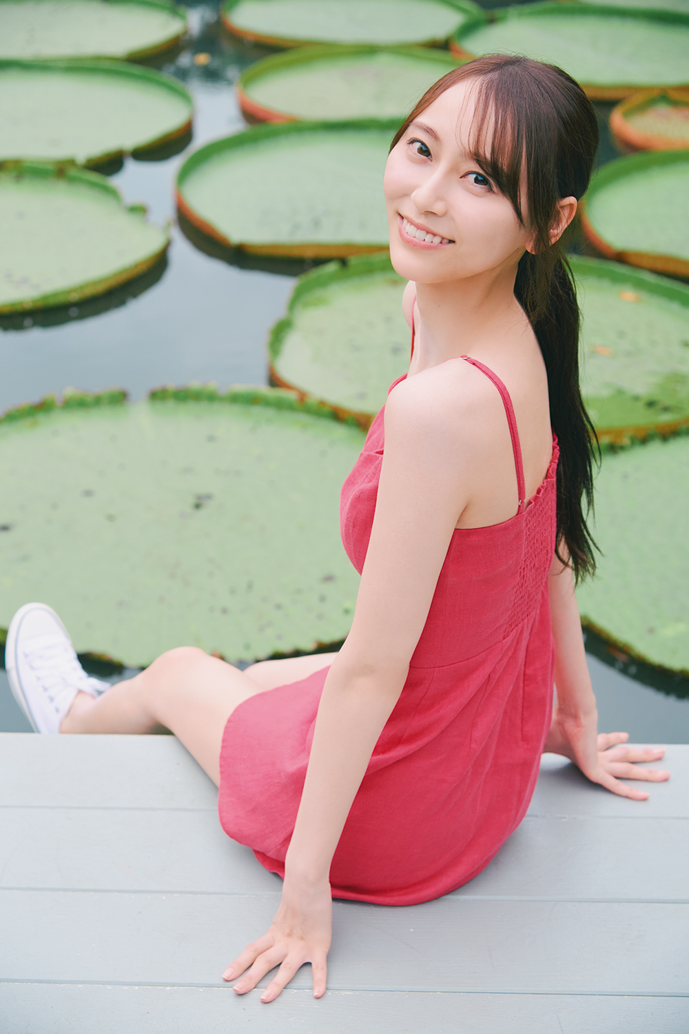 乃木坂46弓木奈於ファースト写真集の先行カット　撮影：三瓶康友／ワン・パブリッシング