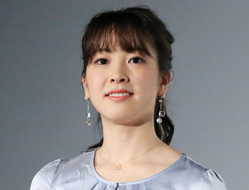 フジ三上真奈アナ「ハリーさんたちとrunの予行練習」おなかチラリなスポーツウエア姿も