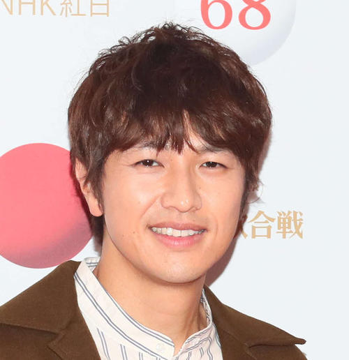 ゆず北川悠仁　ドジャースタジアムで大谷翔平のユニホームを着て笑顔全開、球場グルメも楽しむ