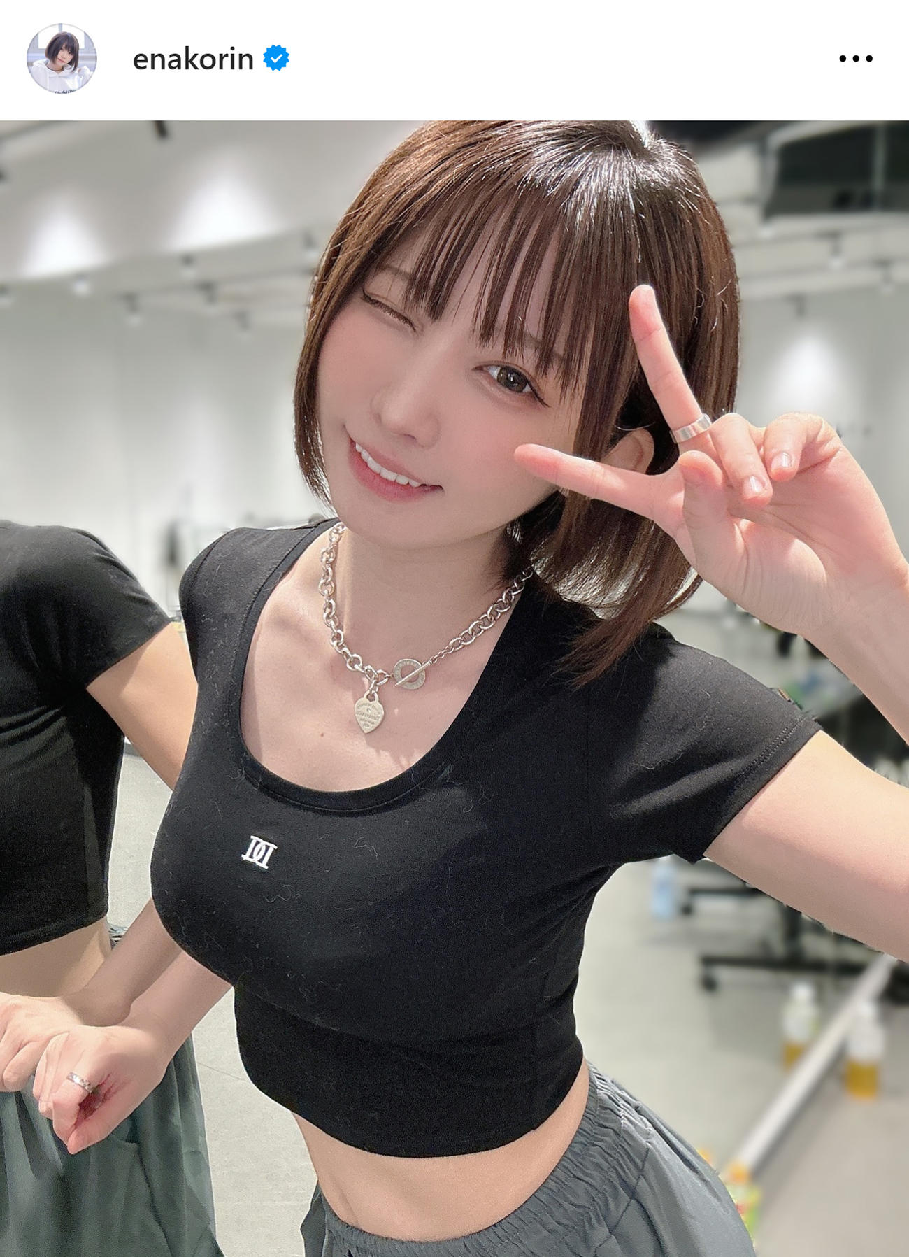 えなこのインスタグラムから