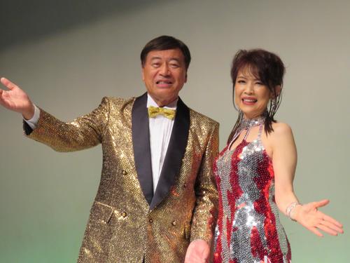 夢グループ石田社長「事件で会社にはお金がないんです」元社員ら背任事件をショーのネタに