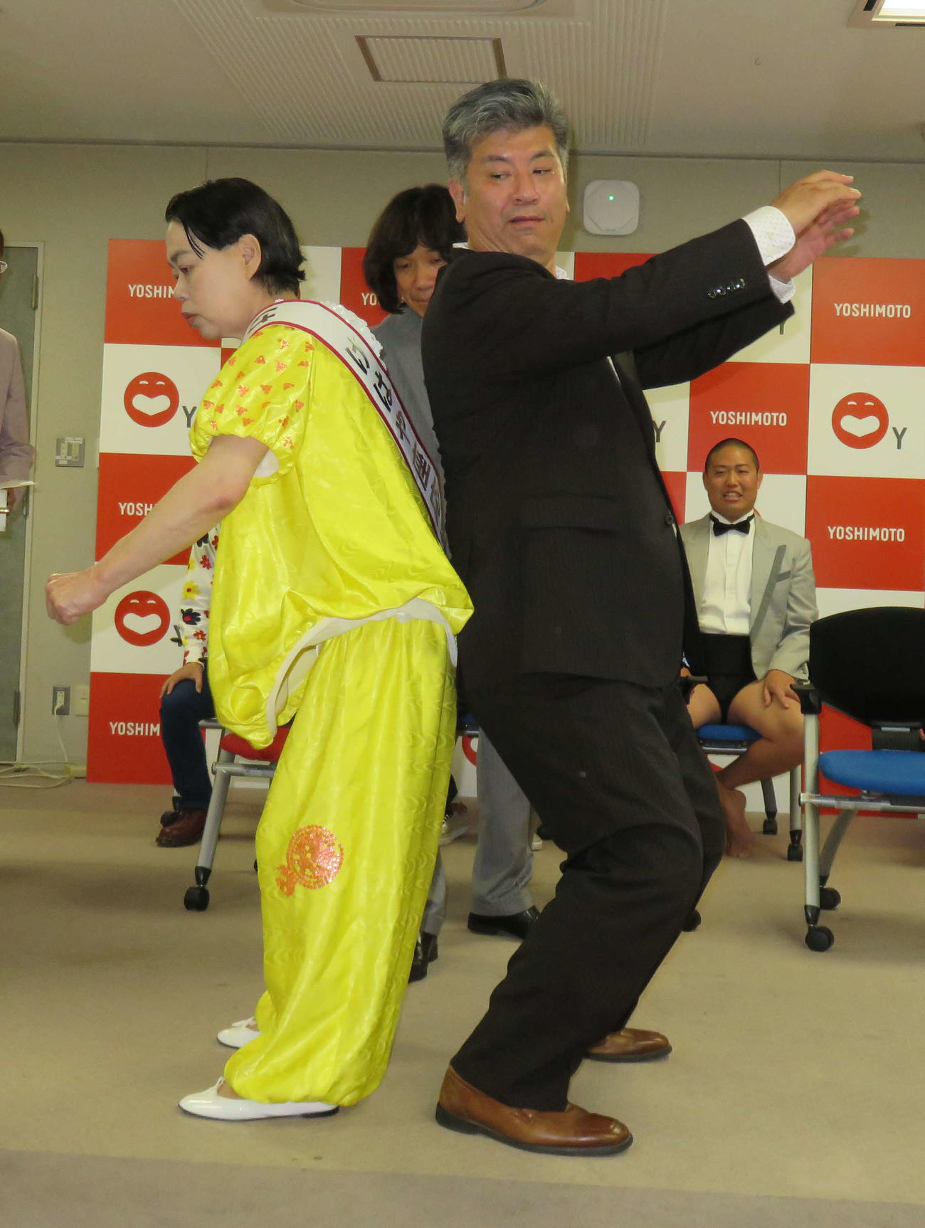 今くるよさん（左）と山下和弥元葛城市長（2016年6月撮影）