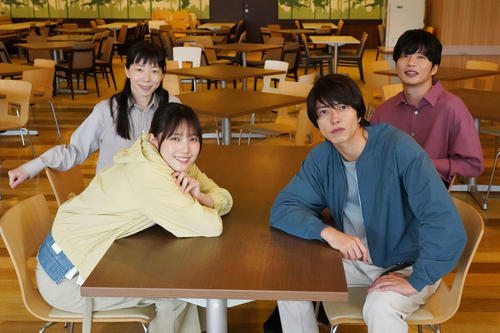 山下智久、本田翼、田中圭ら「ブルーモーメント」豪華４人ショット初公開！