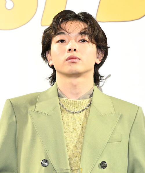 imase大ヒット曲の制作秘話明かす　初めて手にしたギターはビックリ価格！