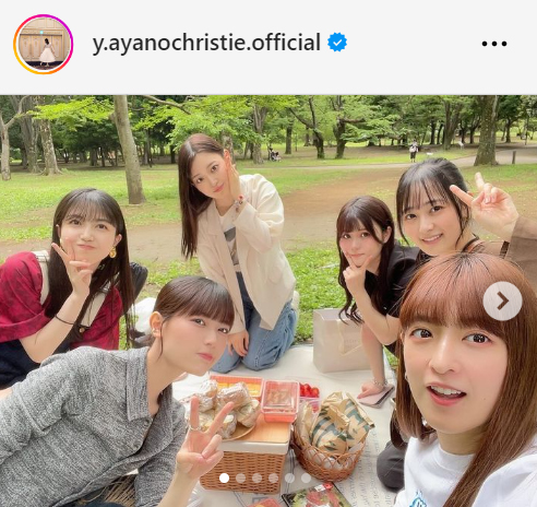 左から久保史緒里、岩本蓮加、阪口珠美、伊藤理々杏、向井葉月、吉田綾乃クリスティー（乃木坂46吉田綾乃クリスティーのインスタグラムから）
