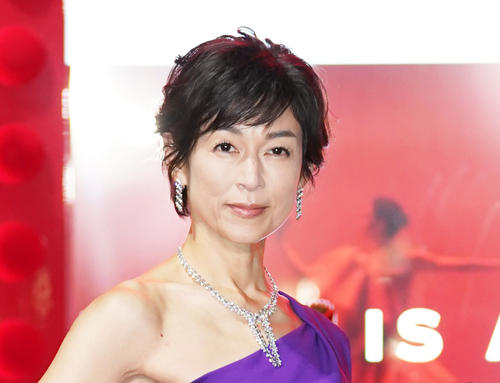 57歳トップ女優「太った」のぼやきに「太ったとかご冗談を」「スタイル良すぎ」”反論”相次ぐ