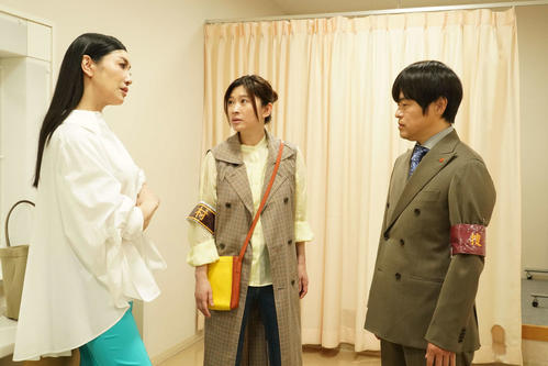 篠原涼子＆バカリズム「イップス」第８話４・３％　恋愛小説家の理沙は天敵のミコを完全無視