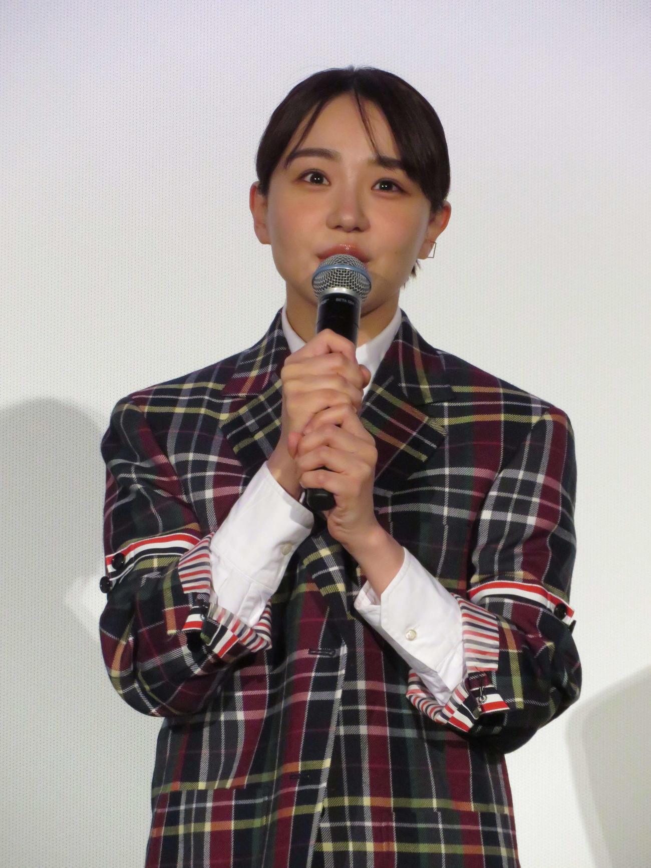 映画「告白　コンフェッション」初日舞台あいさつに登壇した奈緒