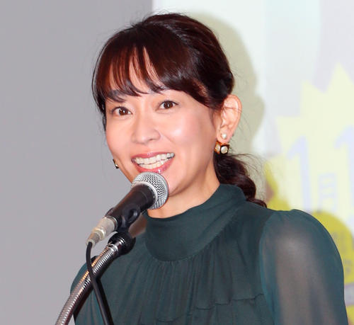 TBS出水麻衣アナ、台湾旅行の思い出ショット 緑ワンピ姿でくつろぐ様子に「画になるな～」