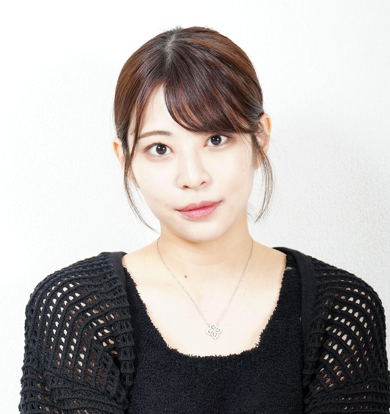 本紙インタビューに心境を語った葵くみ（撮影・たえ見朱実）