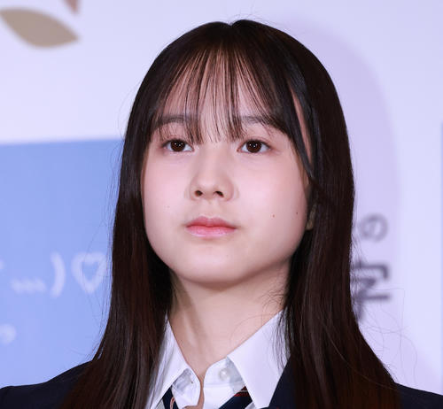 「どこのアイドルさんかと…」本田紗来、リボン着用の最新ショットが話題　姉望結の誕生日を祝福
