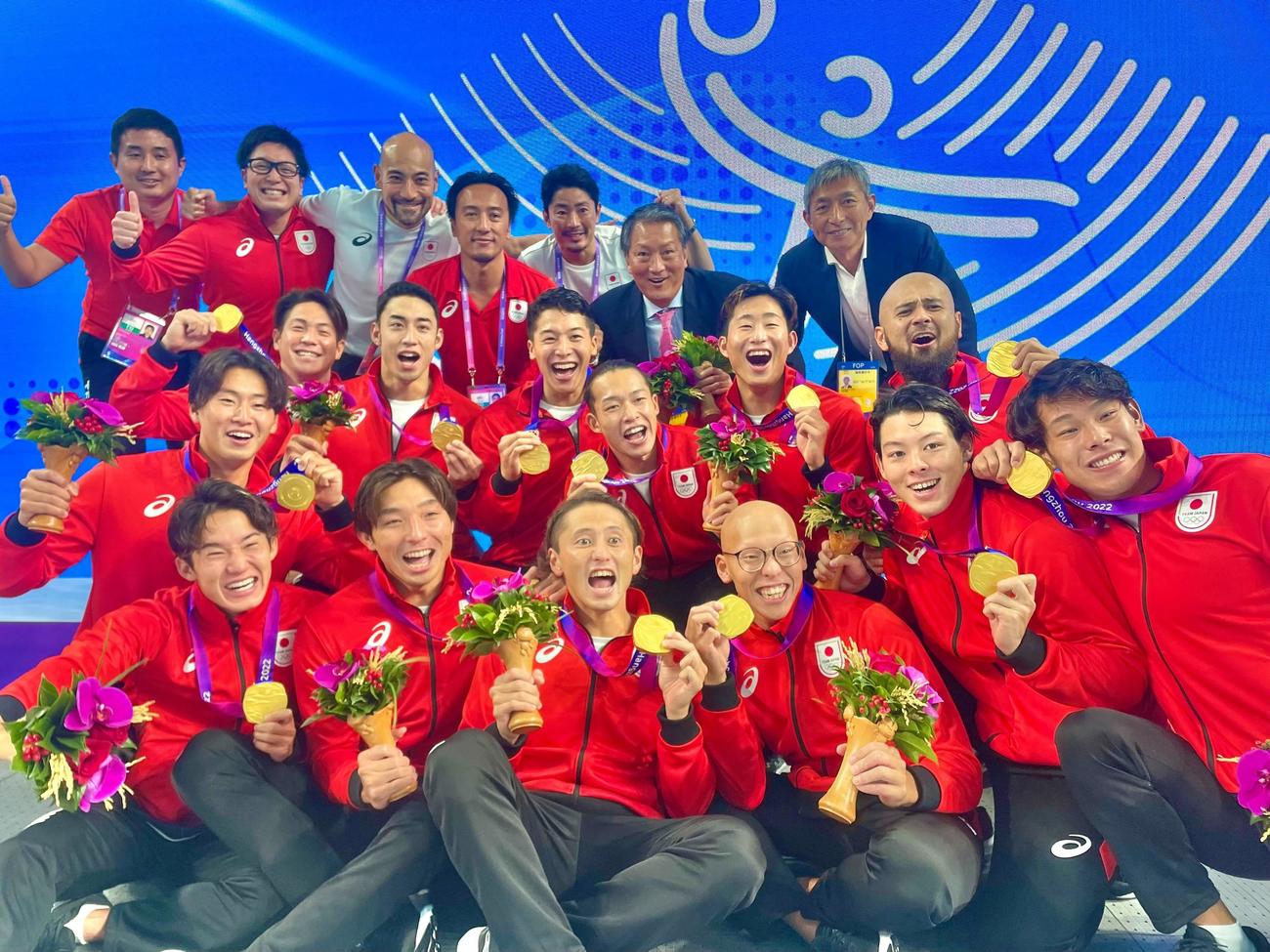 昨年10月、53年ぶりにアジア大会で優勝した水球男子日本代表