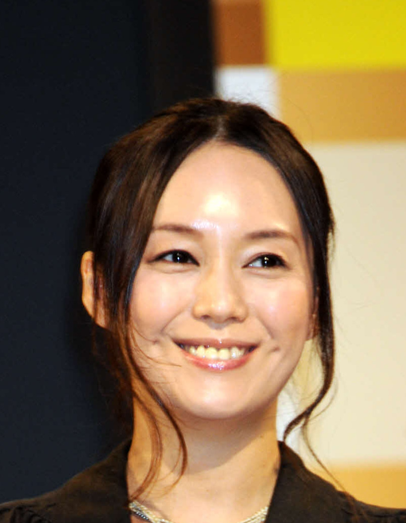 53歳女優、出産の思い出の地で愛息に撮られた写真にファン感動「愛が伝わる」 - 芸能写真ニュース : 日刊スポーツ