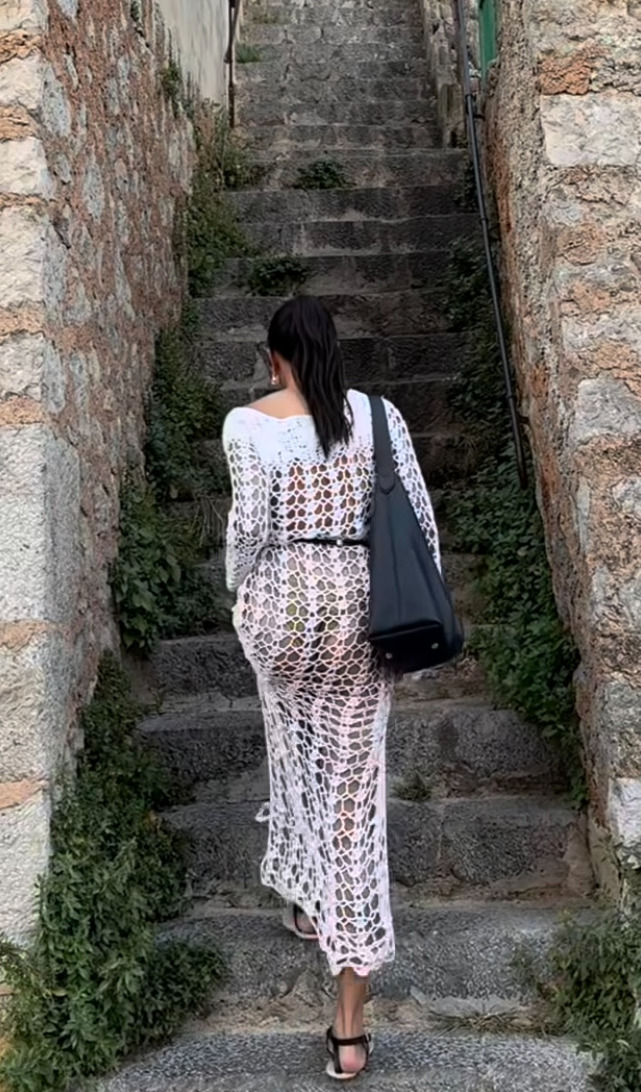 ローラのインスタグラムから