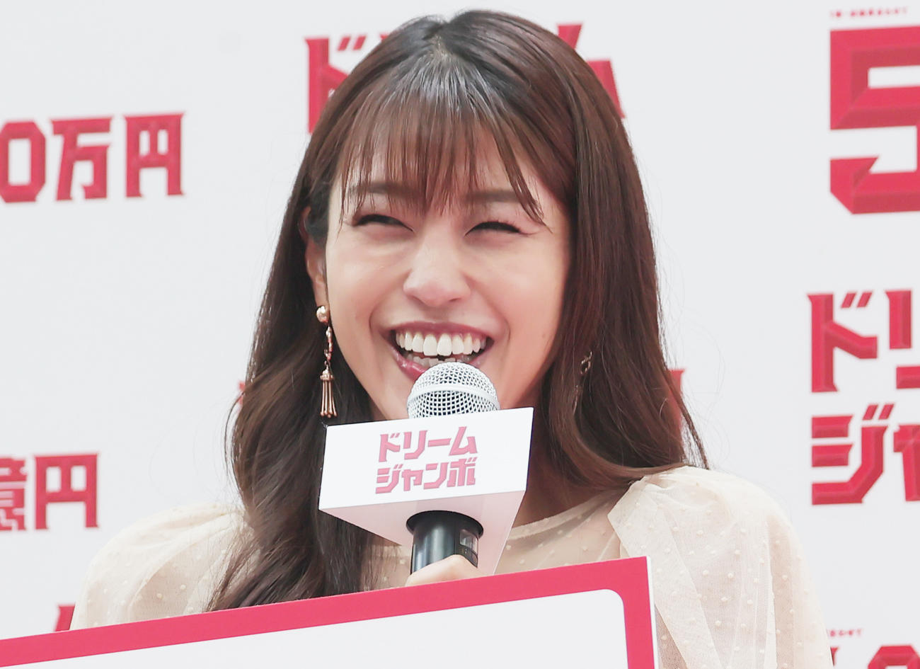 岡副麻希（2022年５月撮影）