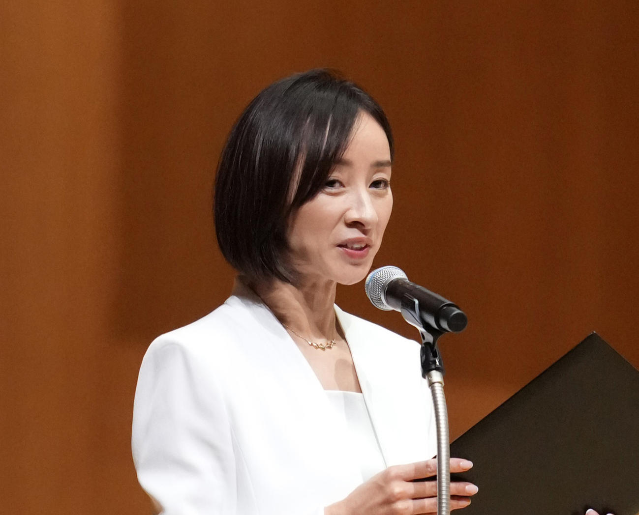 西尾由佳理（2022年撮影）