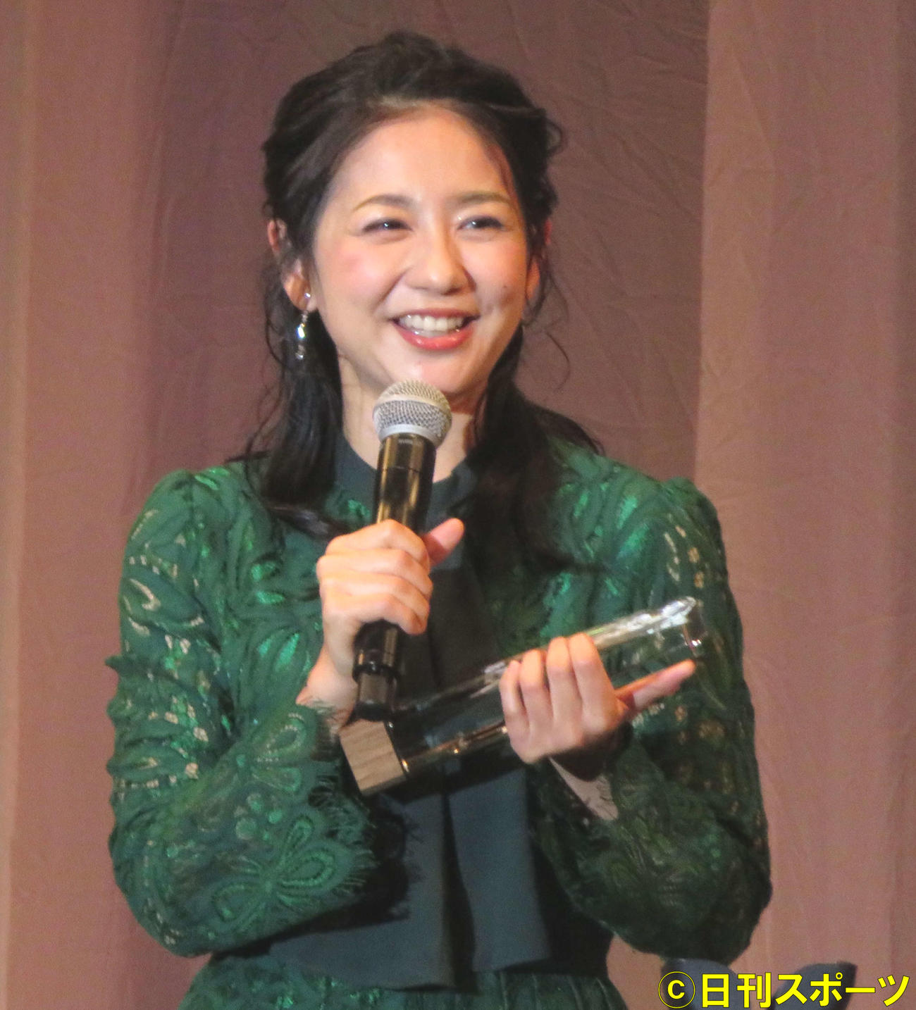 関根麻里（2020年12月撮影）