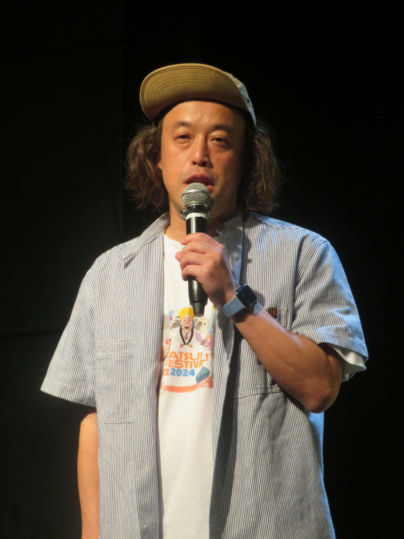 「やついフェス2024」記者会見に出席したやついいちろう