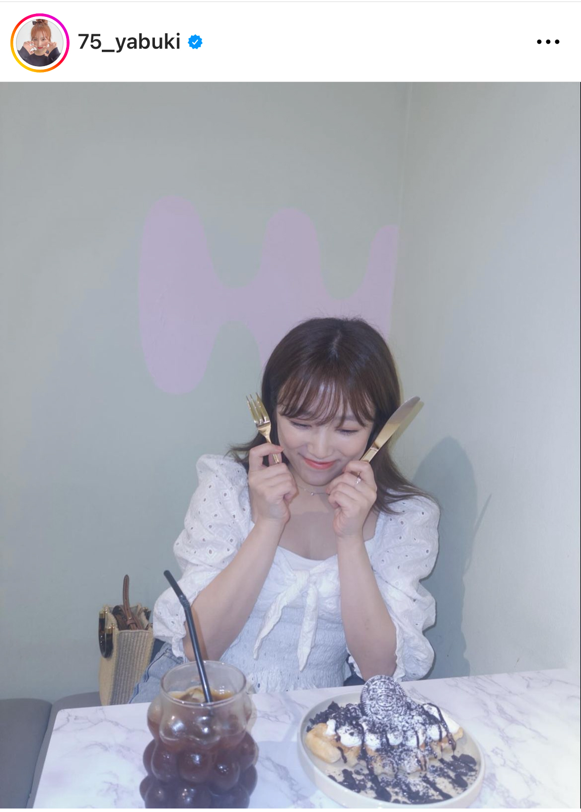 矢吹奈子のインスタグラムから