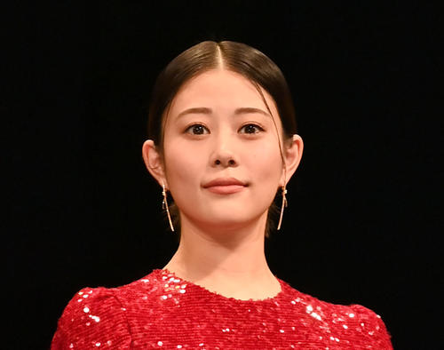 高畑充希「この夏は、スケスケ大作戦です」ぬれ髪＆二の腕あらわコーデが大反響「天使やん」の声