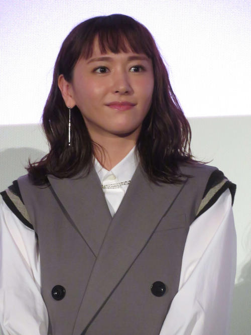 新垣結衣「やられて、しまいました…」早瀬憩のサプライズ手紙に涙　「違国日記」舞台あいさつ