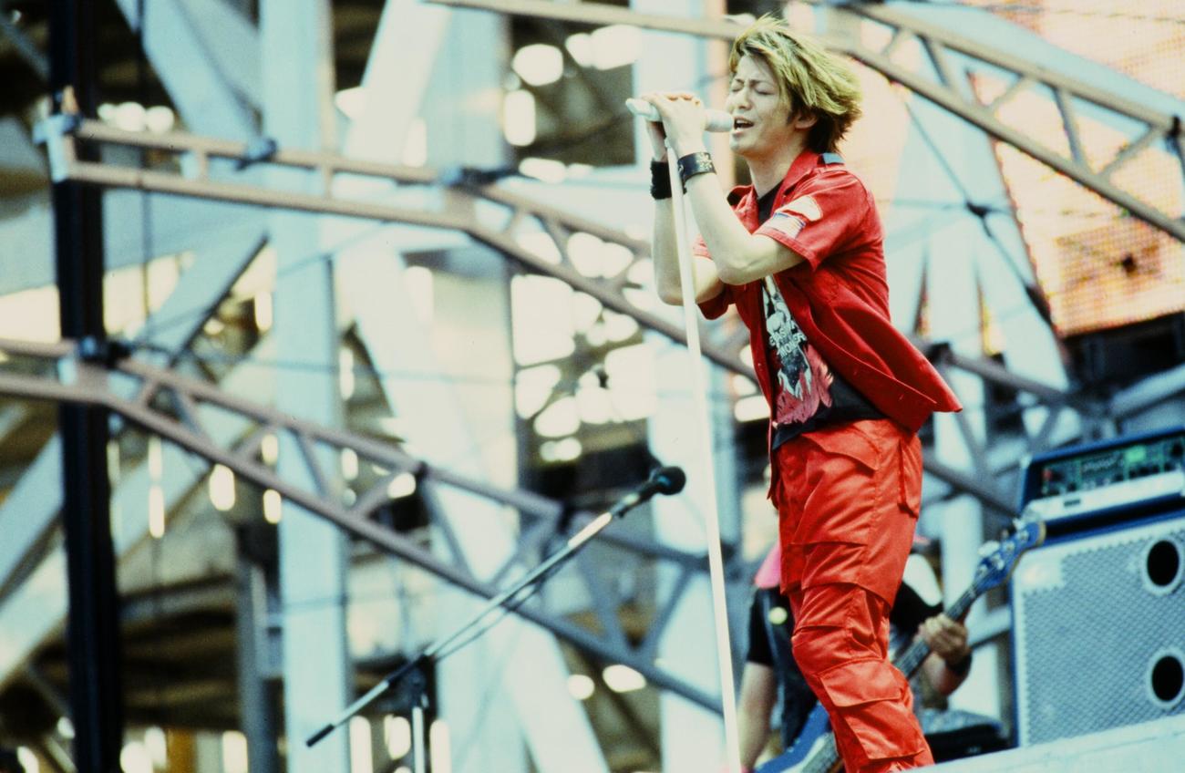 99年の「GLAY EXPO」で歌うTERU